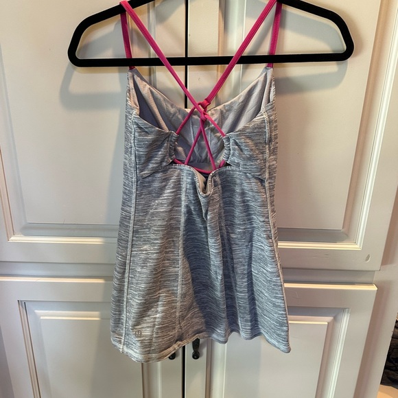 Lululemon Gray and Pink Tank Size 6 - Picture 2 of 4